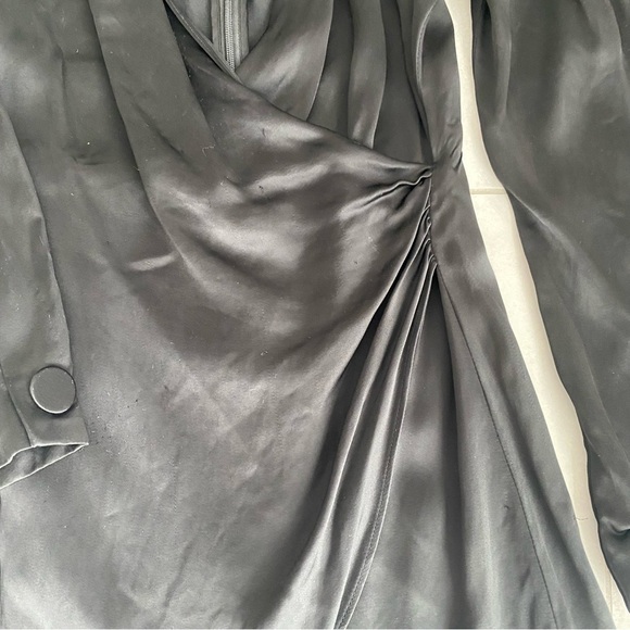 GRLFRND LONG SLEEVE DRESS - Picture 7 of 8